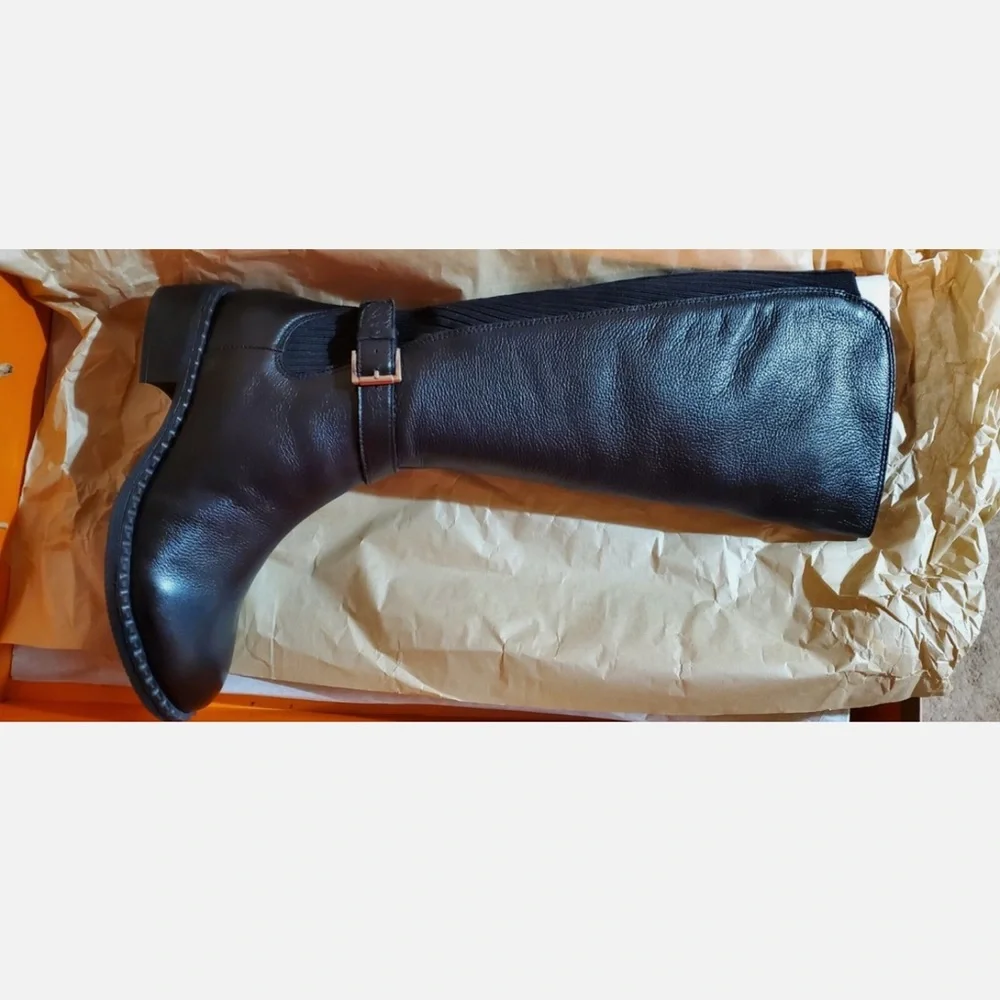 MSRP$229 Gentle Souls Women's Brinley Leather Comfort Knee-High Boots Size 7.5US